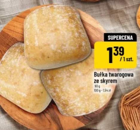 Bułka twarogowa ze skyrem