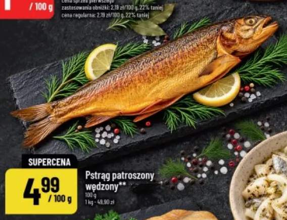 Pstrąg patroszony wędzony